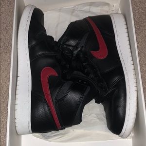 Air Jordan 1s Youth